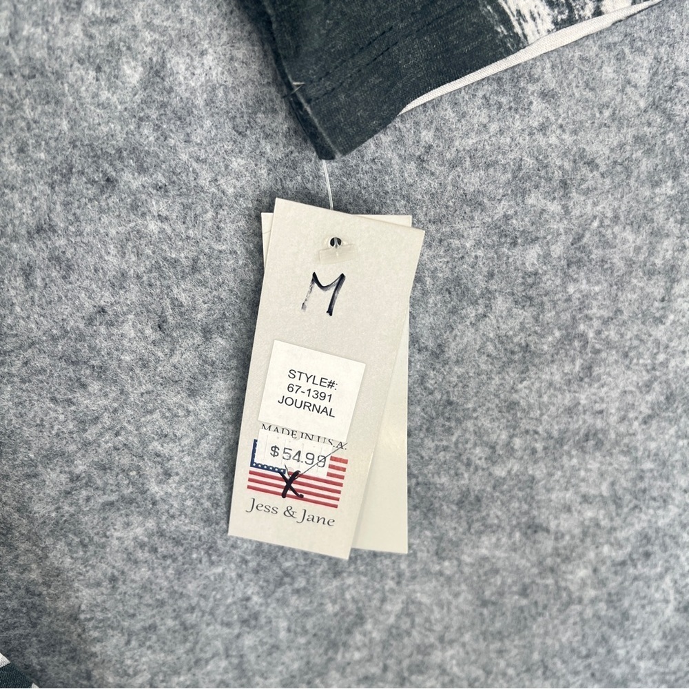 JESS & JANE V-Neck Tunic Blouse Grey White Size Medium NWT - Picture 5 of 9